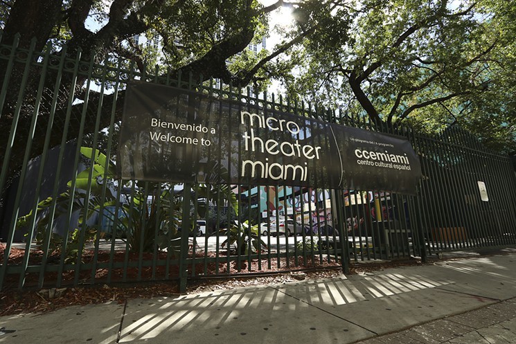 On Friday at Microtheater Miami, your first show is free and there is free beer (while supplies last)!