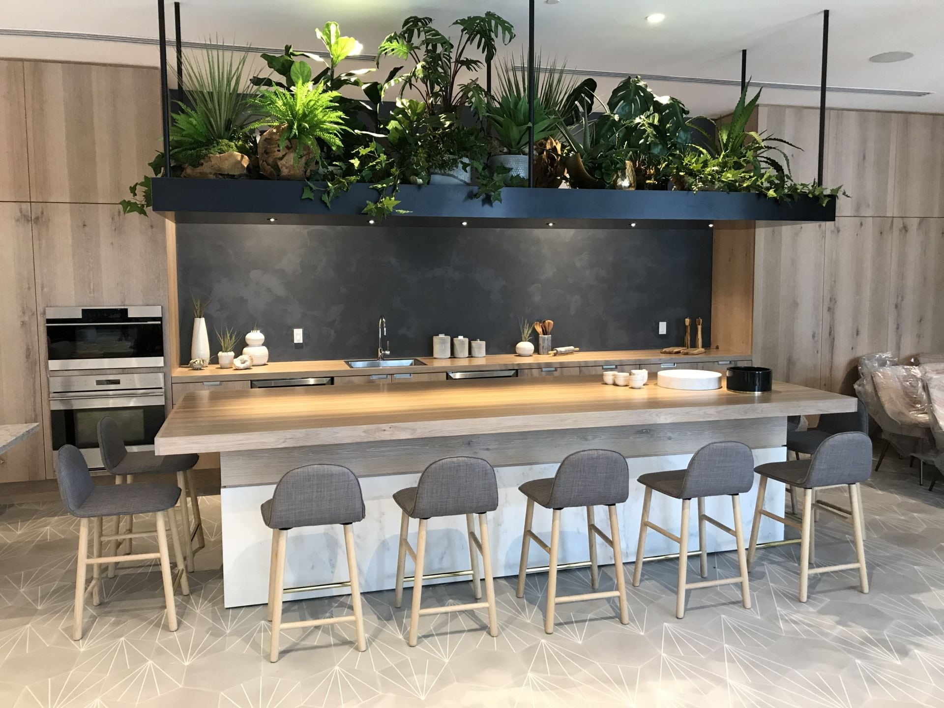 Park Grove bar and bistro by Michael Schwartz Park Grove bar and bistro by Michael Schwartz