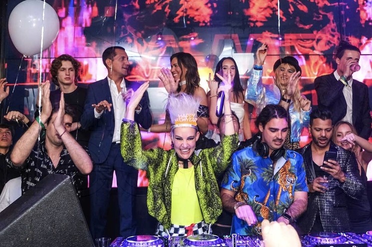 Hermanos Nervo y Mambo