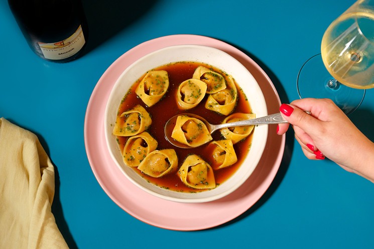 El tortellini en brodo de Boia De es un trabajo de amor.